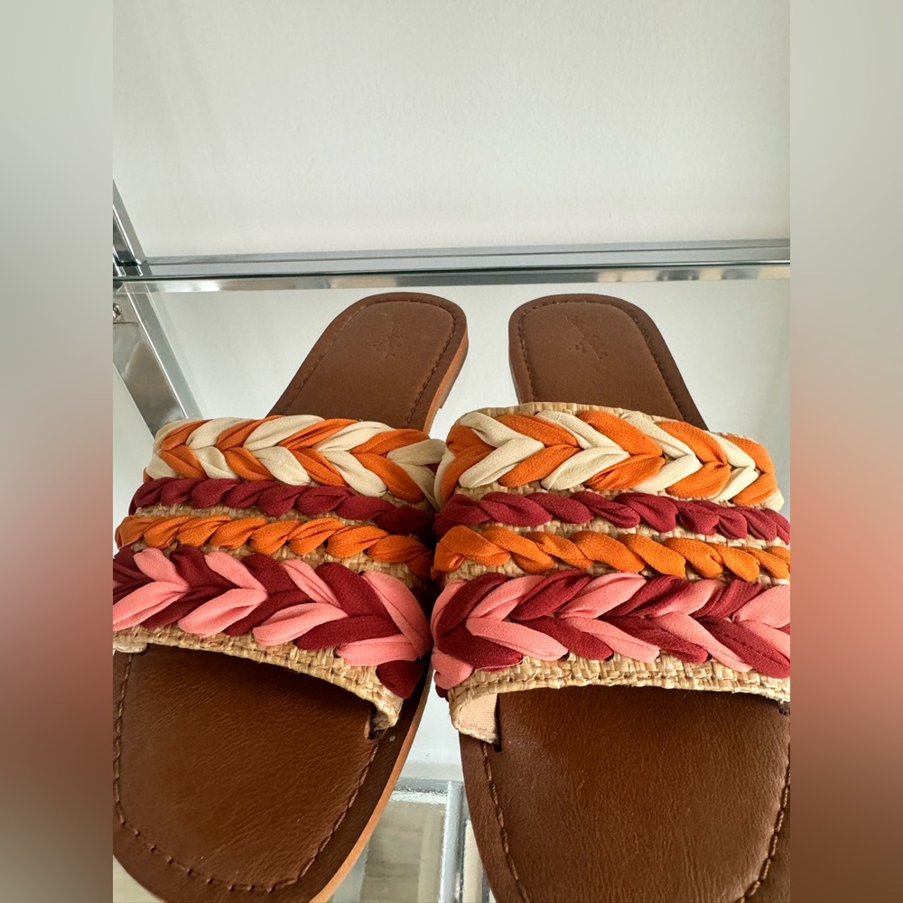 Universal Thread Multicolor Braided Sandals - Picture 2 of 4